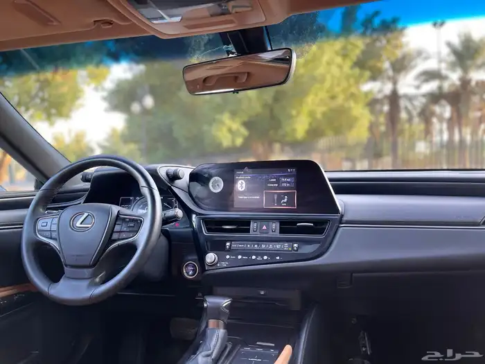 لكزس-ES300h-2022(ممشي61الف) 18