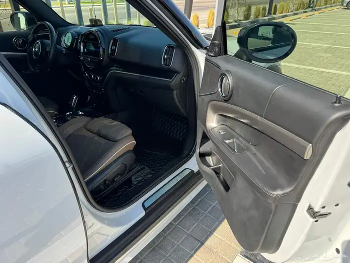 للبيع مني كوبر مان s 2020 16