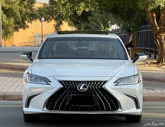 لكزس-ES300h-2022(ممشي61الف) 0
