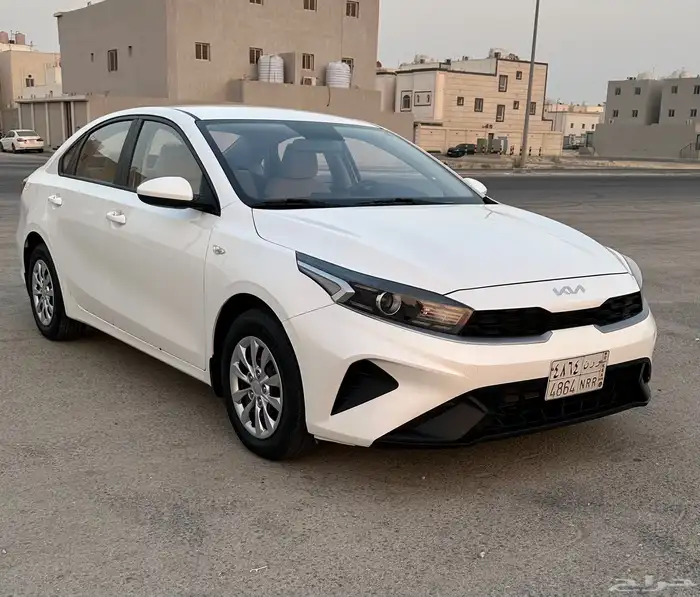 للبيع كيا سيراتو مديل 2023 وكااالة 3