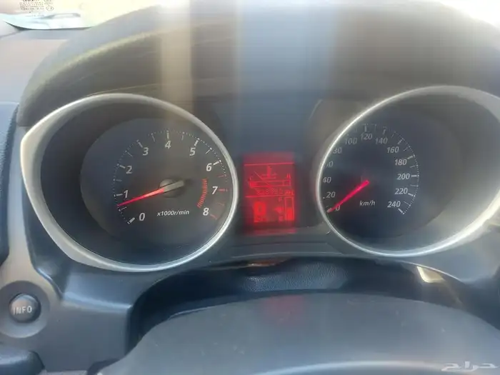 ميتسوبيشي 2014 asx 8