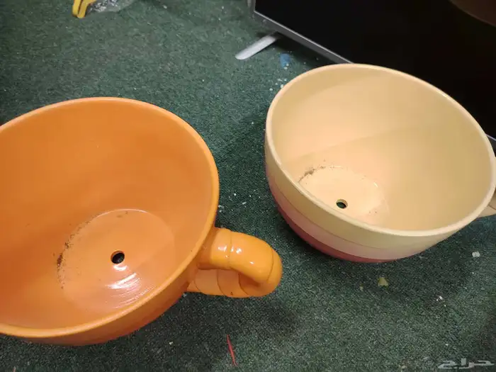 متوفر دولاب صغير ومغسلة صغيرة وسلة طفل ومركنين زجاج 4