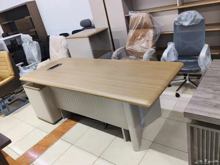 مكتب مدير فخم طقم كامل اثاث مكتبي كامل كراسي دولاب طاولة 14