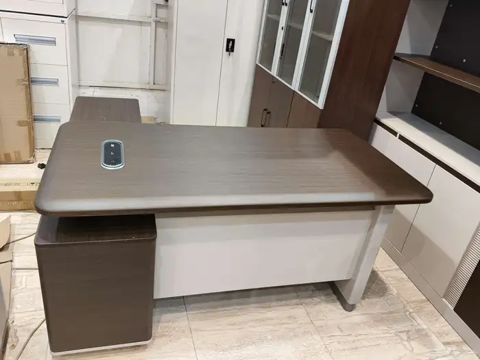 مكتب مدير فخم طقم كامل اثاث مكتبي كامل كراسي دولاب طاولة 6