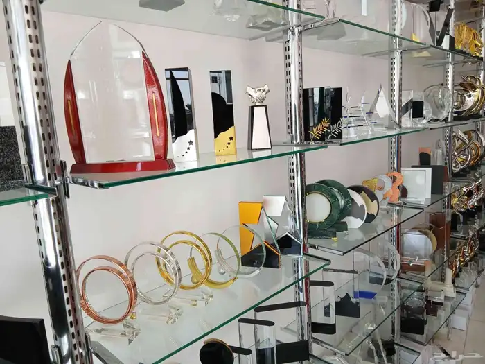 طباعه مطبوعات مطابع هدايا دروع 8