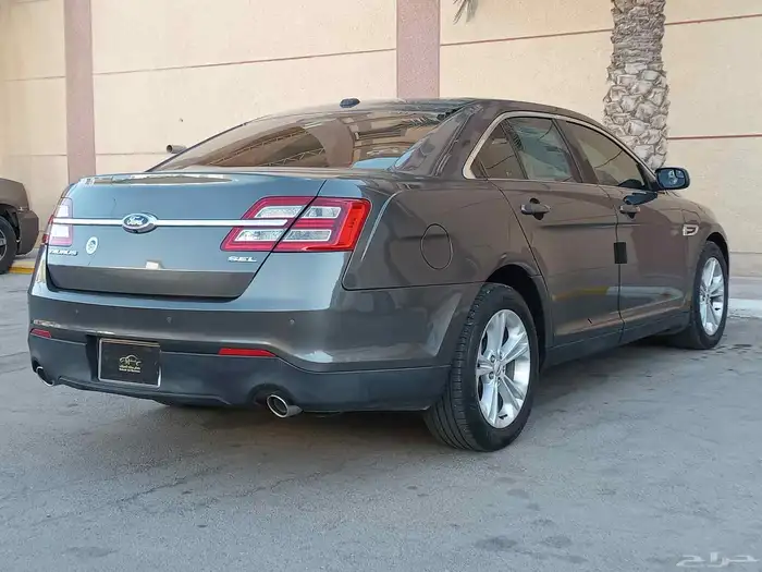 فورد تورس ( 2017 ) SEL نص فل V6 توكيلات الجزيرة بحالة ممتازة 10