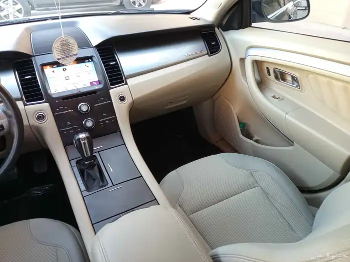 فورد تورس ( 2017 ) SEL نص فل V6 توكيلات الجزيرة بحالة ممتازة 22