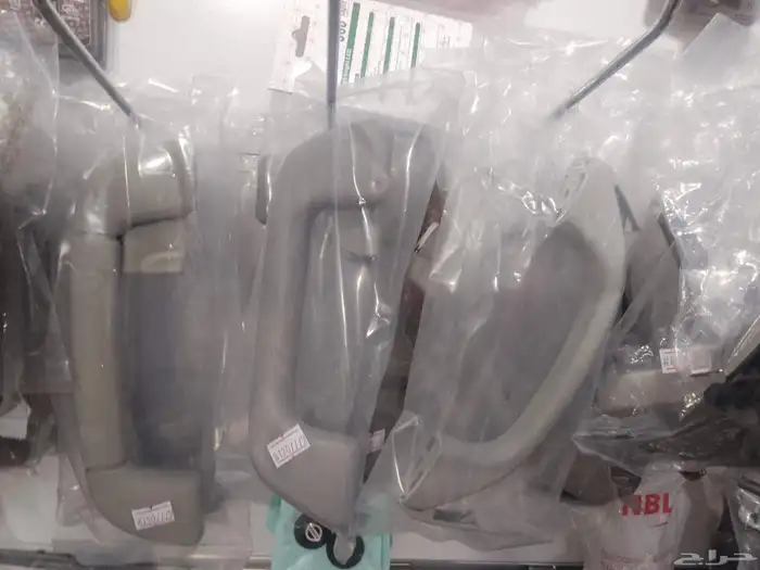 كلبس شماسه لأغلب السيارات.مقابض يدات سقف 1