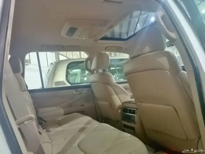 لكزس ( 2010 ) XL570 نظيف بحالة ممتازة 20