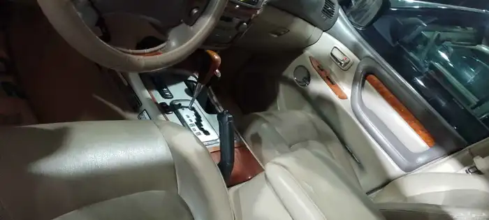 جيب لكزس موديل 2006 6