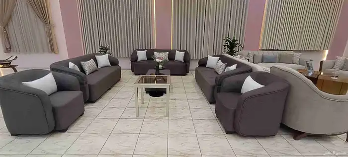 3 مجموعات من 3 أشخاص 2 مجموعات من شخص واحد 2