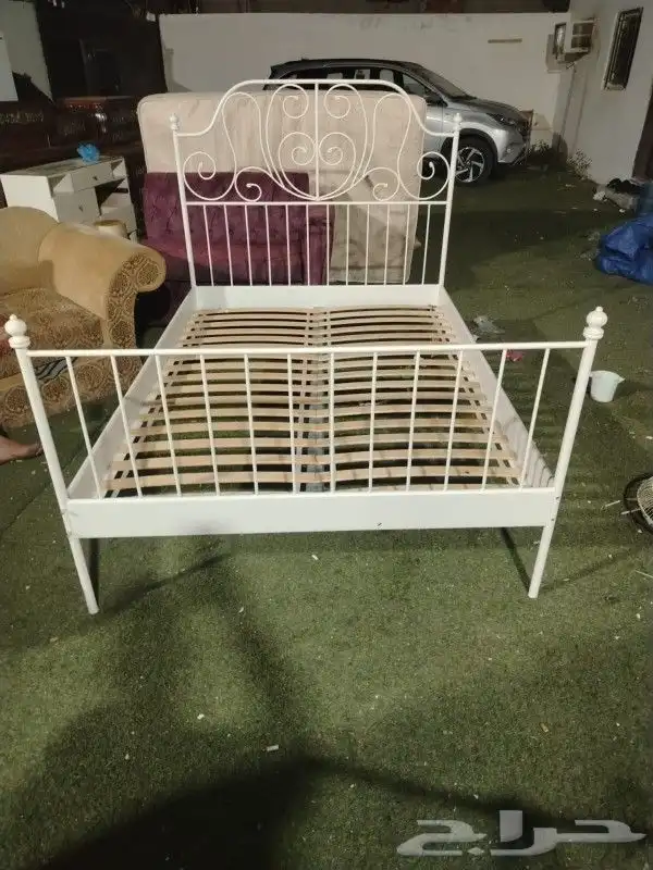 سرير ايكيا نفر ونص نظيف جدا مع المرتبة 0