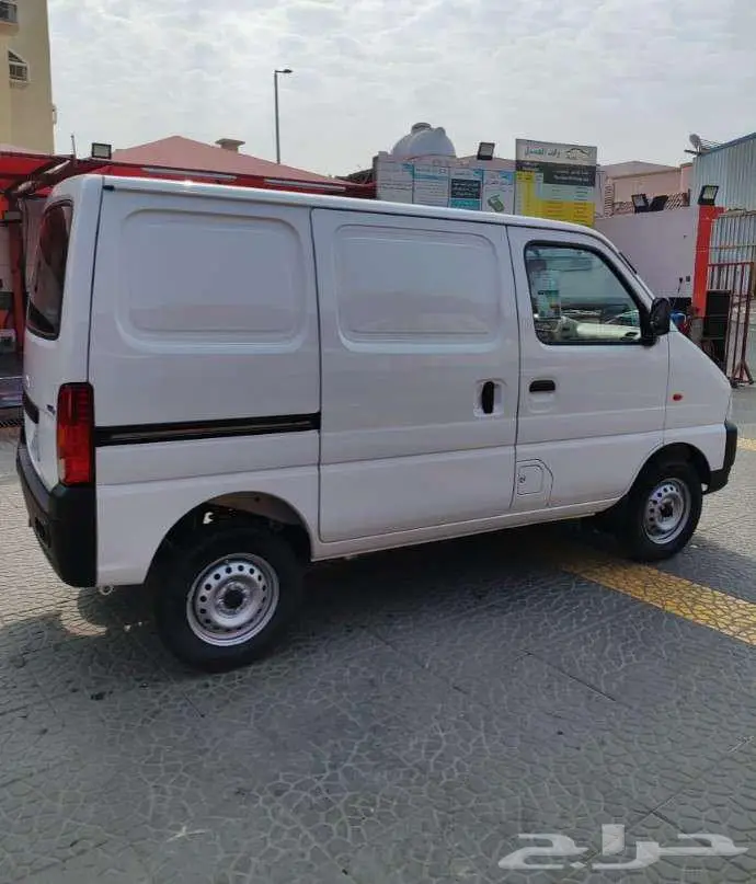 سوزوكي ايكو 2025 بنزين للايجار 0