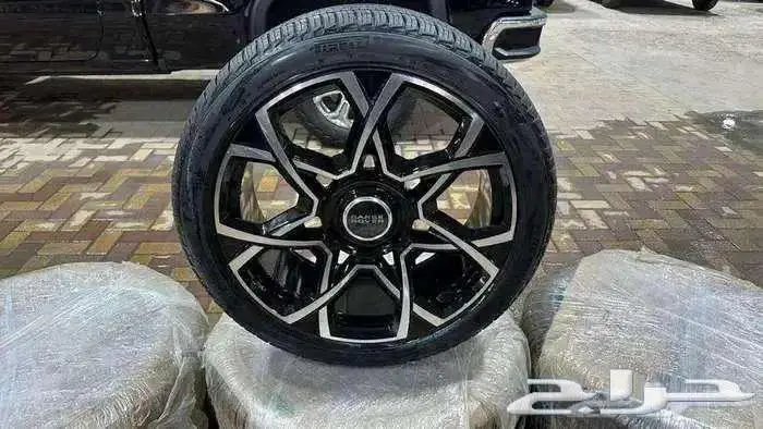 جنوط رنج روفر 2023 جديد مقاس 285 40R23 0