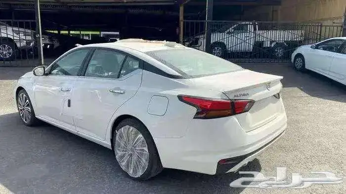 نيسان التيما نص فل واستاندرد2026و2025 7