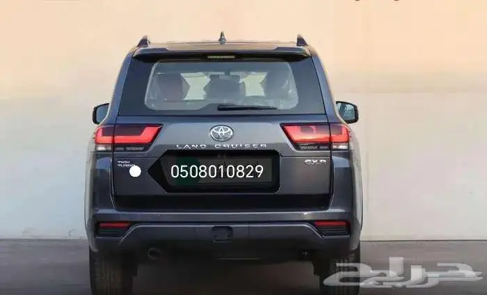 لاند كروزر GXRL2 رمادي 2025 17