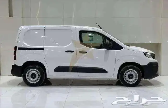 بيجو بارتنر 2025 فان بضاعه ديززل متوفر الان 4