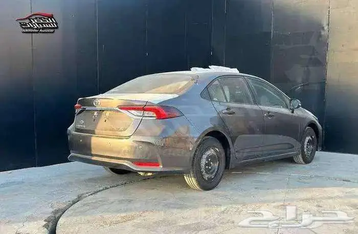 تويوتا كورولا 2025 استاندر لدى عبدالمجيد الخضر للسيارات 3