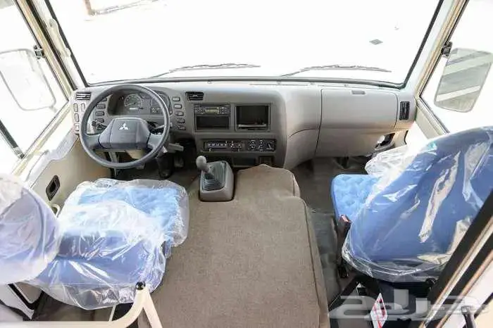 ميتسوبيشي روزا باص 26 راكب موديل 2024 ( خصم خاص) 5