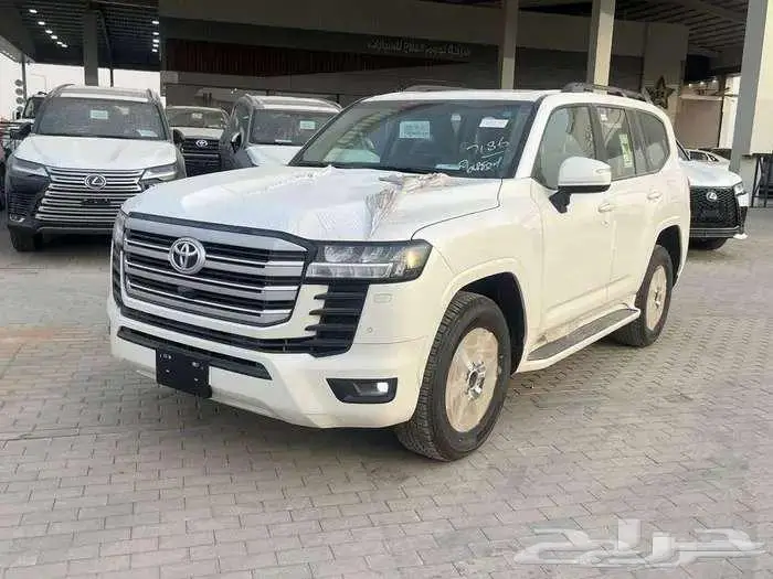 لاندكروزر GXR L2 بنزين 2025 سعودي 2