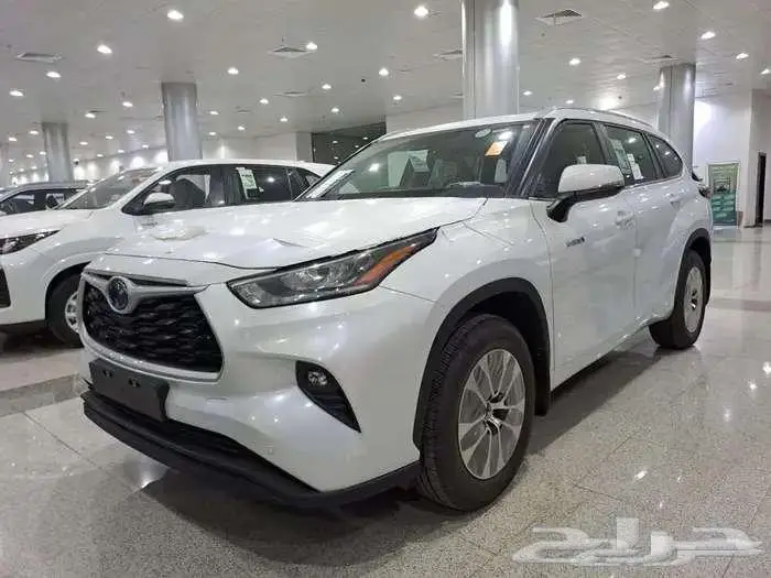 هايلندر جي ال إي 2.5 هايبرد 4 4 اتوماتيك (ابيض 2025) 4