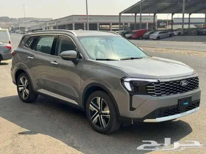 فورد تيريتوري تيتانيوم بلس 2026 3