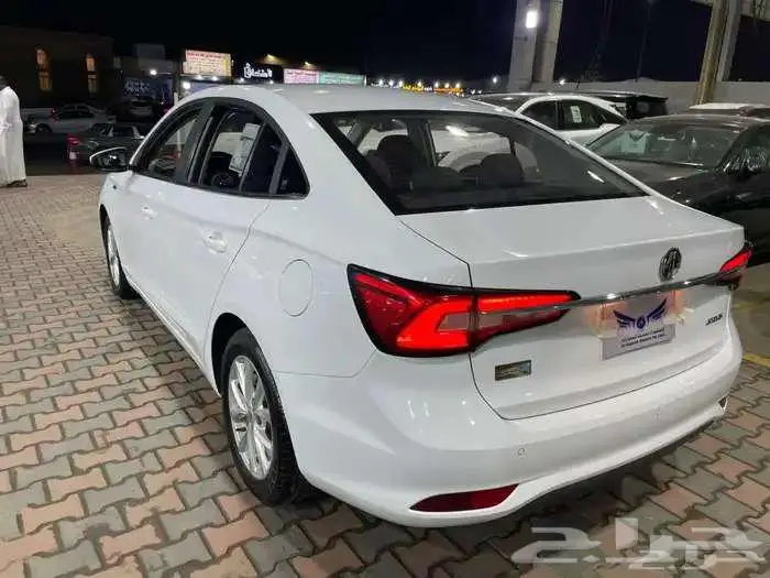 ام جي 5 2023 نص فل متاح تقسيط 5