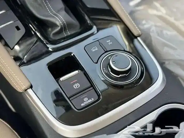 ايسوزو MUX 2025 فل كامل دبل   عازل حراري مجاني 9