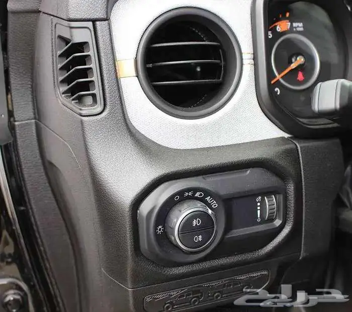 جيب رانجلر سبورت 2024 3