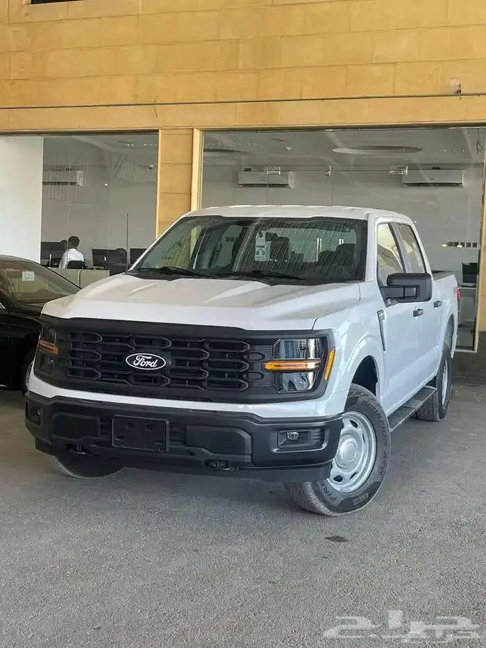 فورد غمارتين F150 فئة XL موديل 2024 متوفر لدى الحسن 0