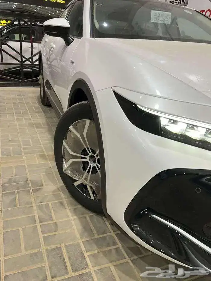 تويوتا كراون بريميوم 2025 4