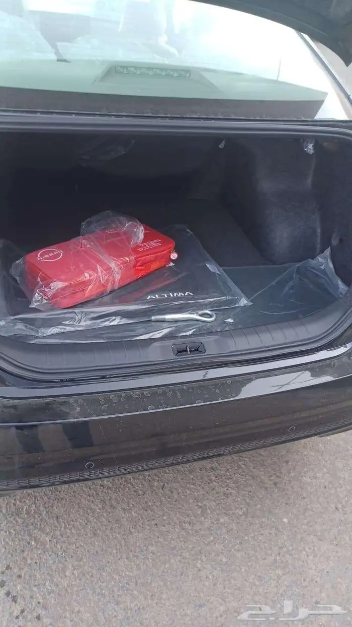 نيسان - التيما SV - اللون اسود - رصاصي - 2026 10