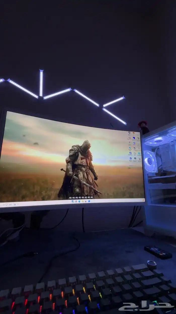 شاشة ألعاب قيمنق سامسونج منحنيه 3