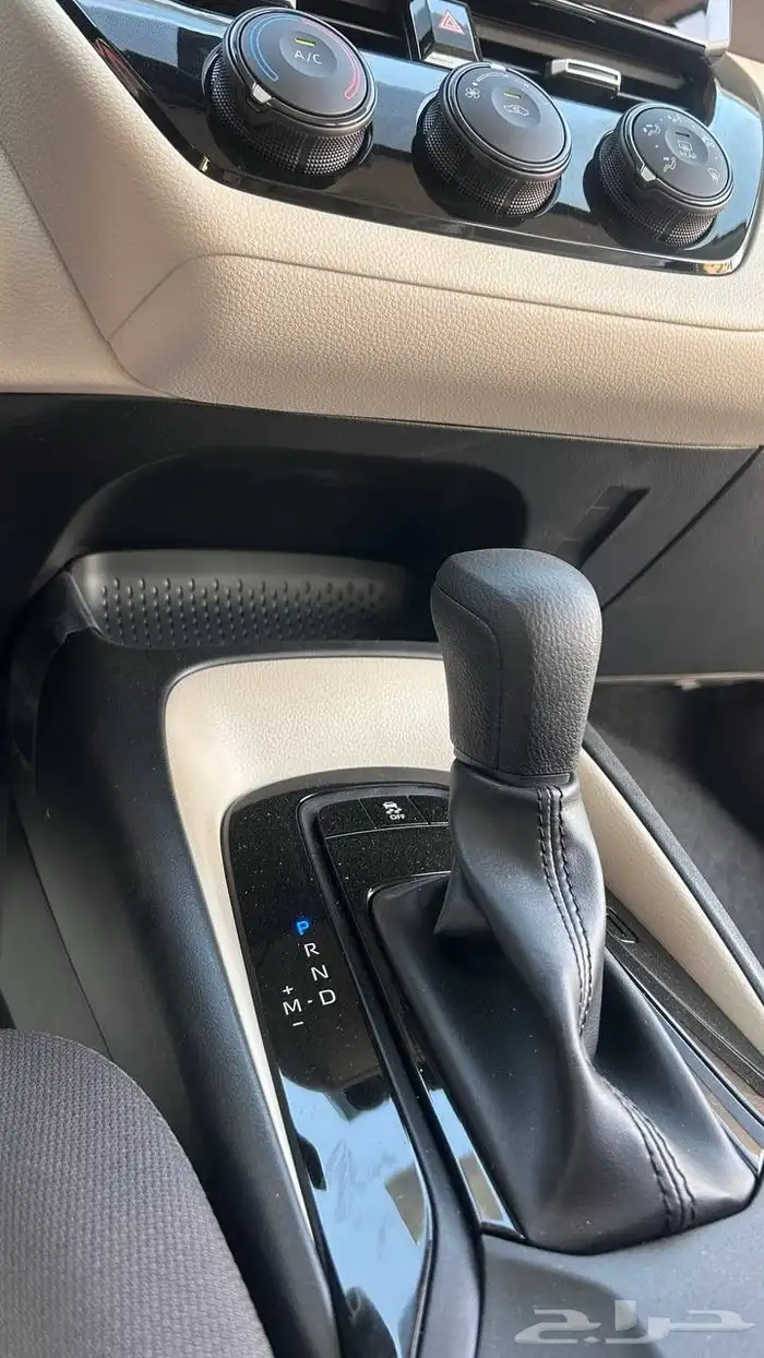 تويوتا كورولا استاندر 2025محرك 2.0 لدى شركة عبدالمجيد الخضر 9