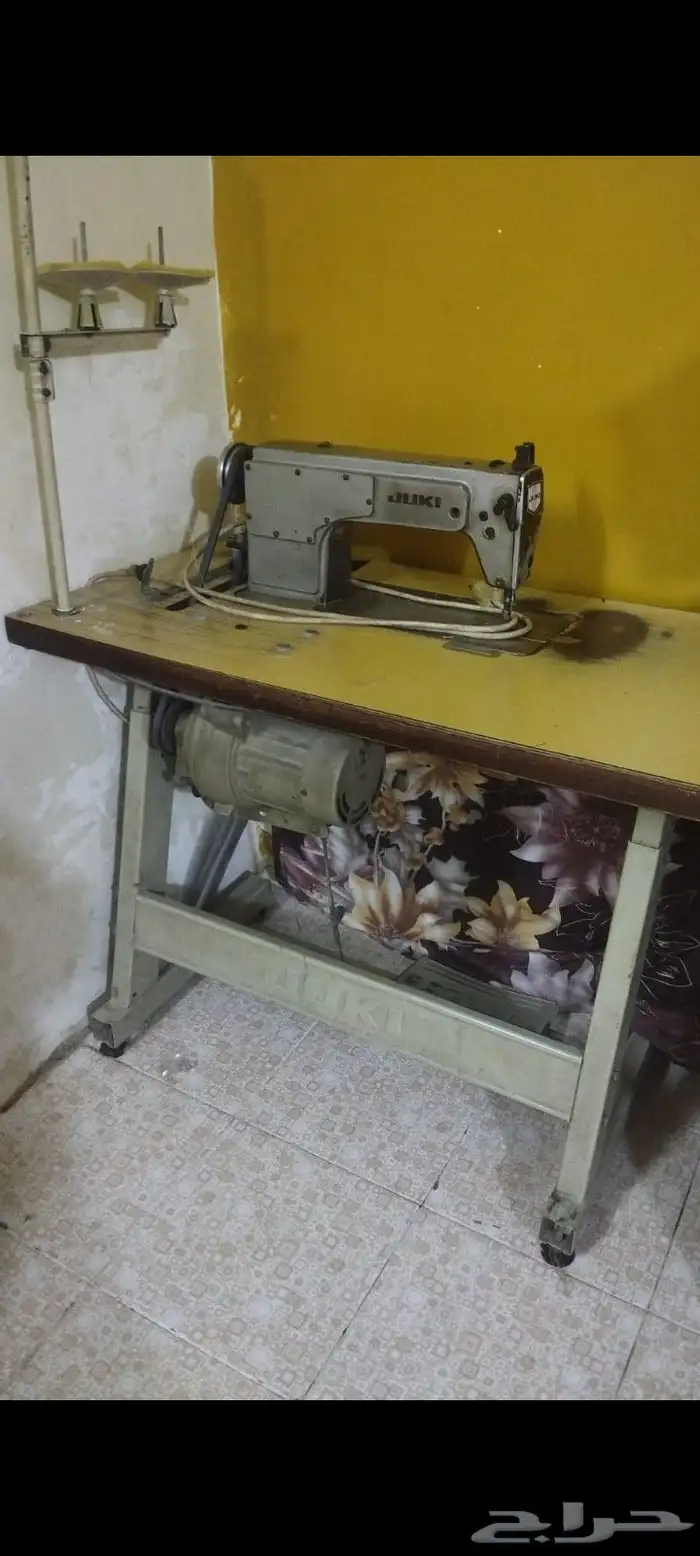 مكينة خياطة 0