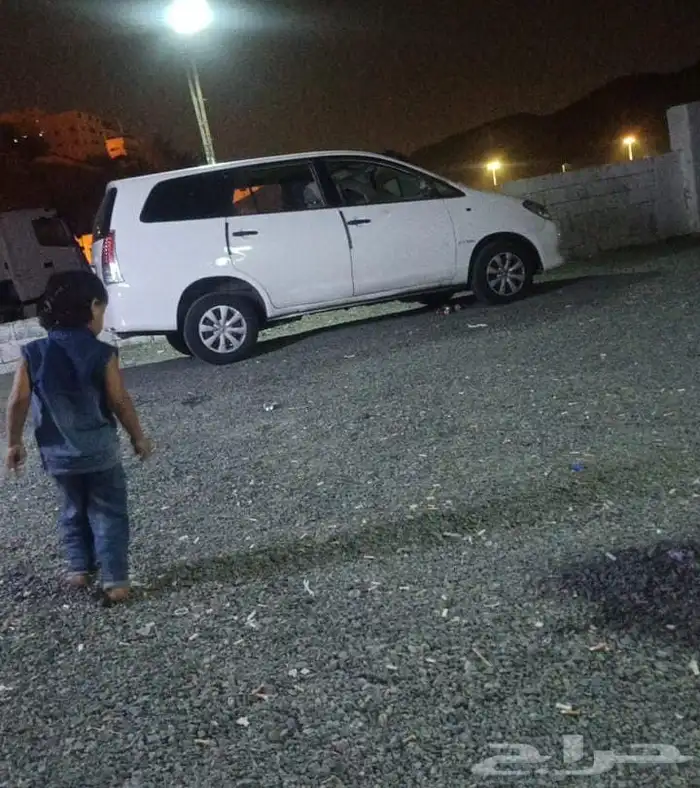 انوفا 2009 للبيع جير توماتيك مفحوص 0