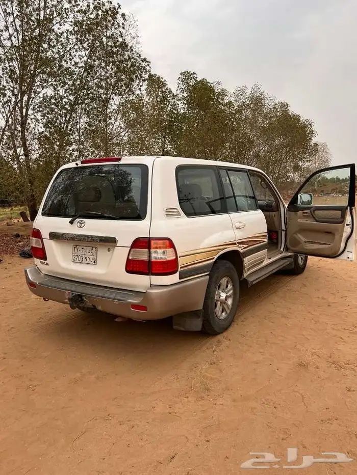 لاند كروزر 2000 4