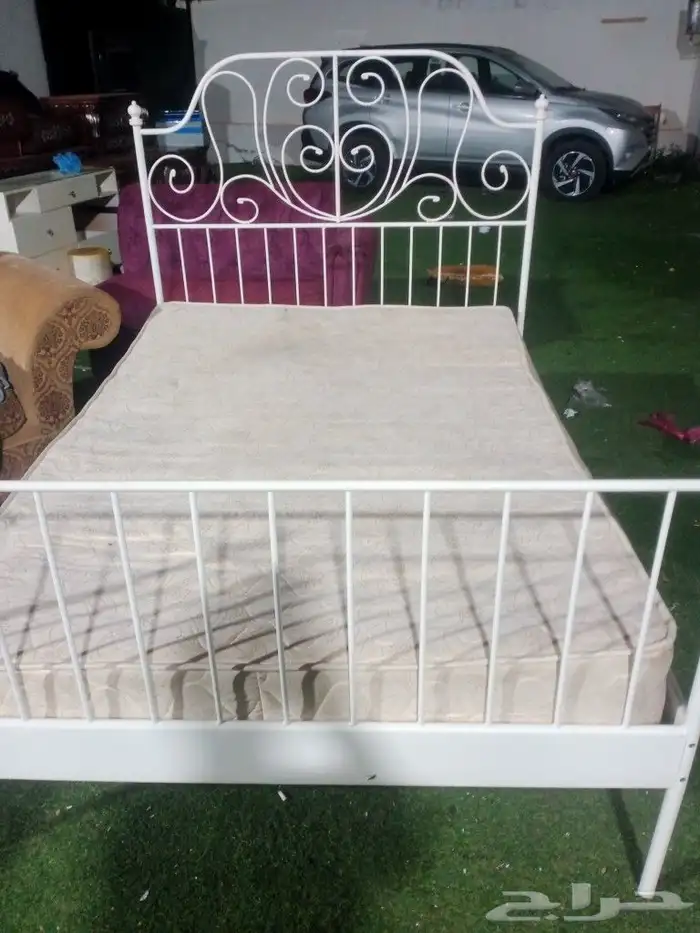 سرير ايكيا نفر ونص نظيف جدا مع المرتبة 2