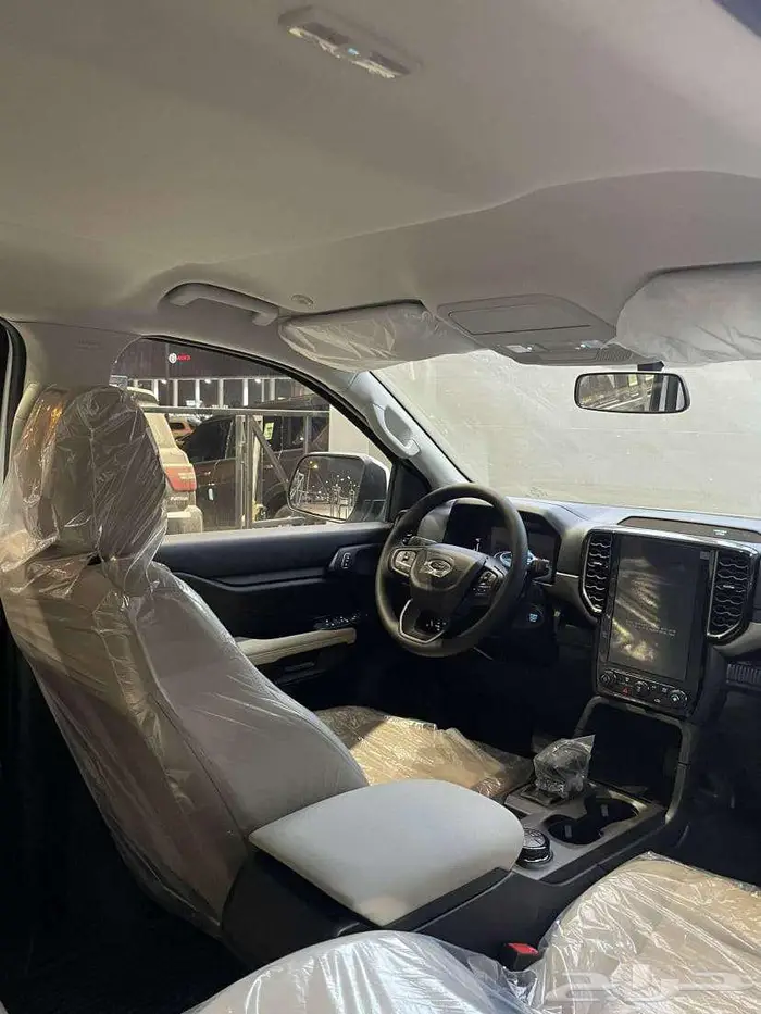 فورد ايفرست XLSستاندر بنزين 2025 جميع الالوان اقساط بنوك 8