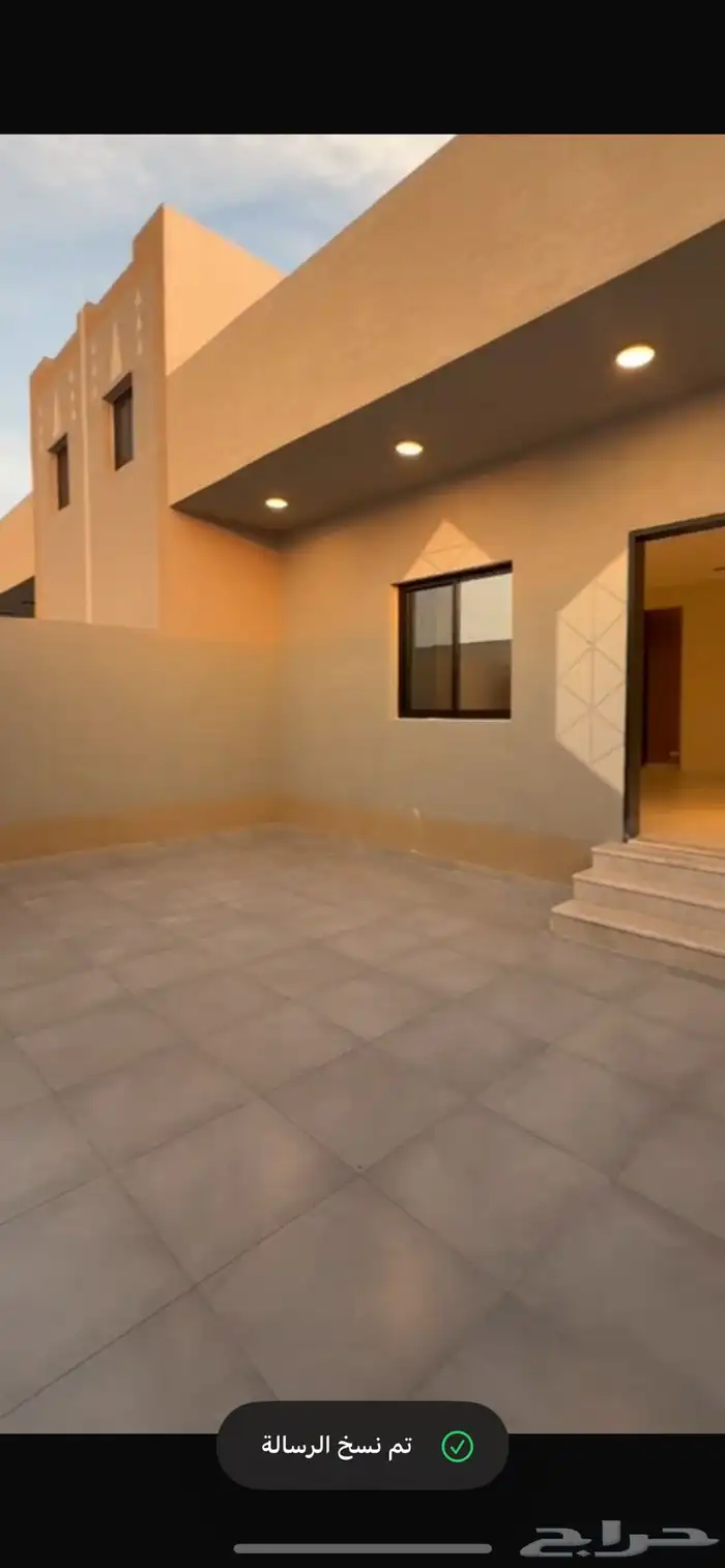 للبيع دور نص ارض تبوك حي الفلاح 8