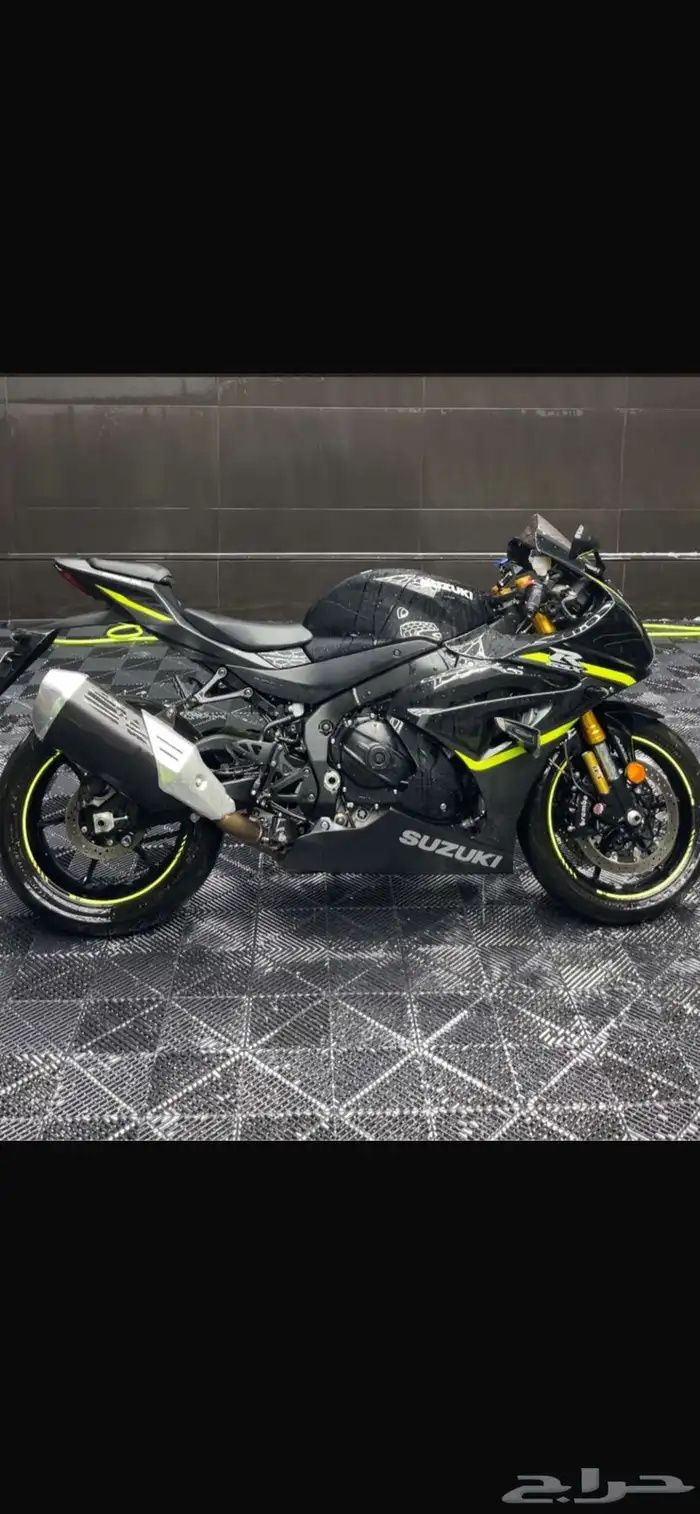 دباب سزوكي RR 1