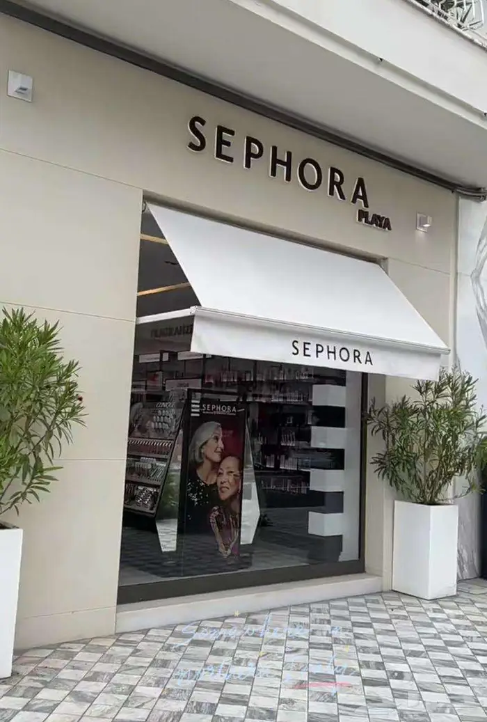 مظلات ديكورية للمقاهي ثابتة او متحركة 29