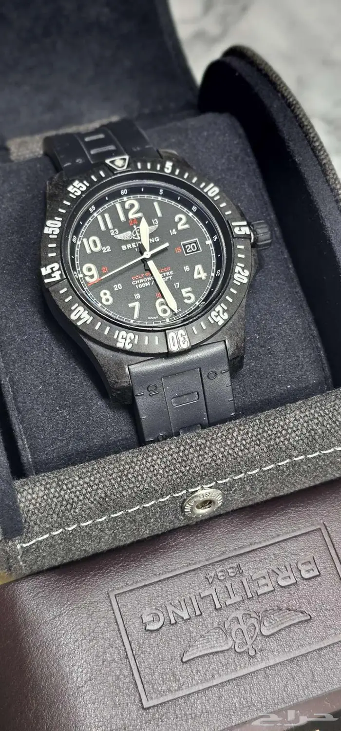 ساعه بريتلينق Breitling اصليه كاربون فايبر جدا خفيفه 2