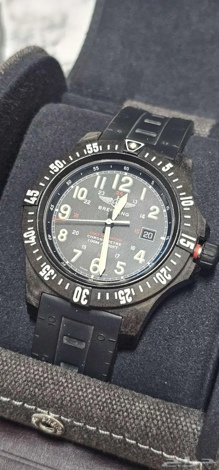 ساعه بريتلينق Breitling اصليه كاربون فايبر جدا خفيفه 3