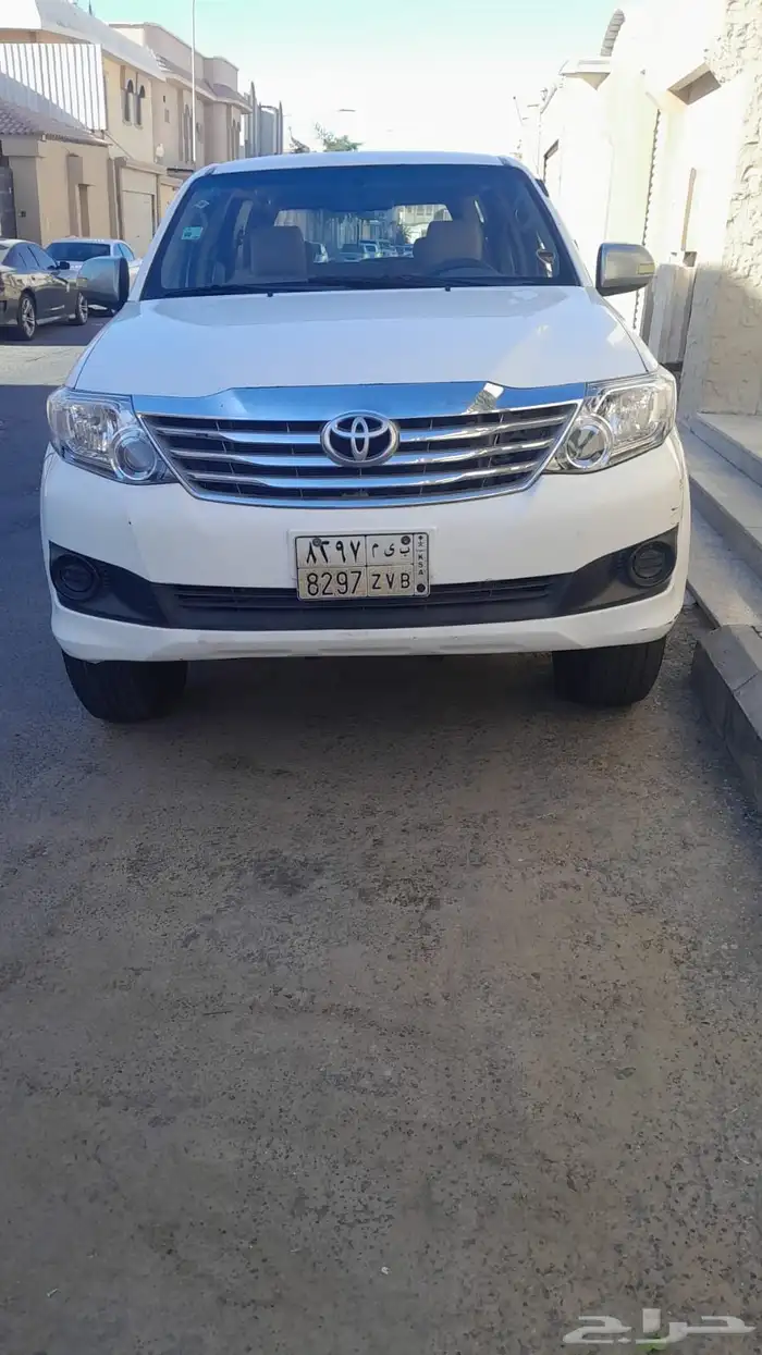 سيارة فورتشنر 2013 2