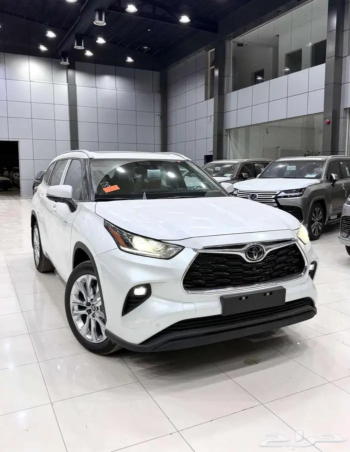 تويوتا هايلاندر ( LIMITED ) فل كامل موديل 2025 أقل الأسعار 3