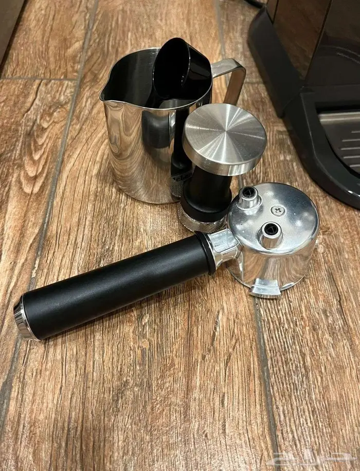 ماكينة قهوة DeLonghi 1