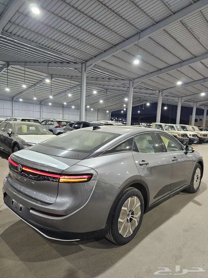 كراون برستيج - 2026 كاش واقساط -1 5