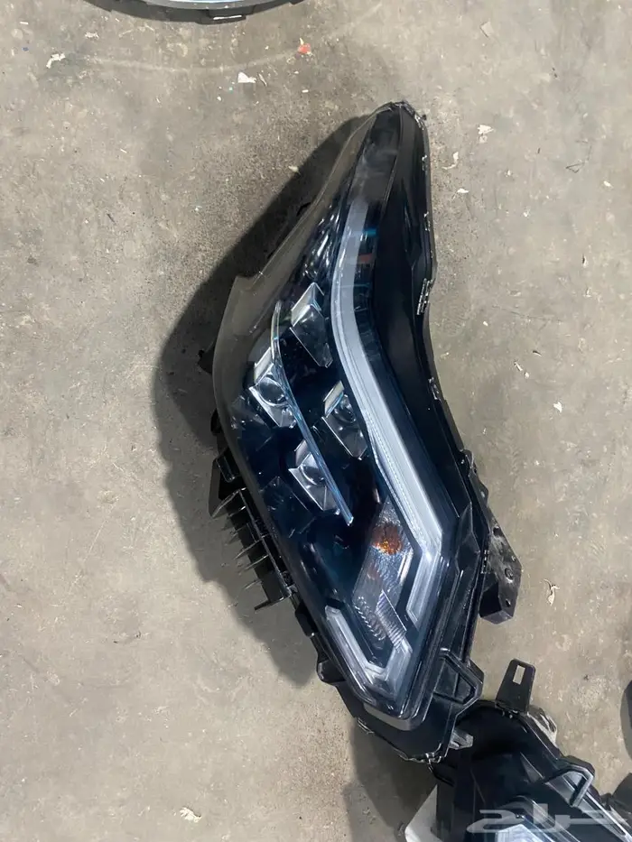 شمعات نيسان اكس تيرا 2025 2