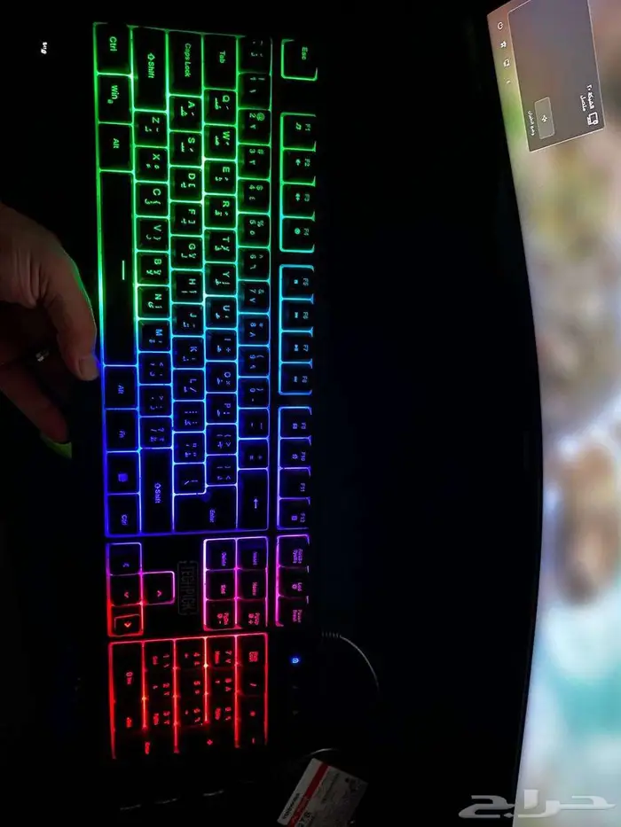 للبيع كمبيوتر مكتبي كامل بحالة ممتازة 11